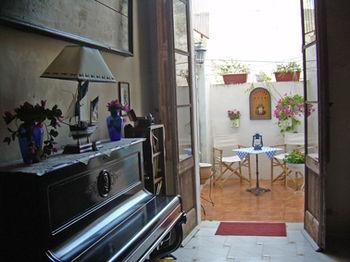Bed & Breakfast Dimora Muzio And Restaurant Gallipoli