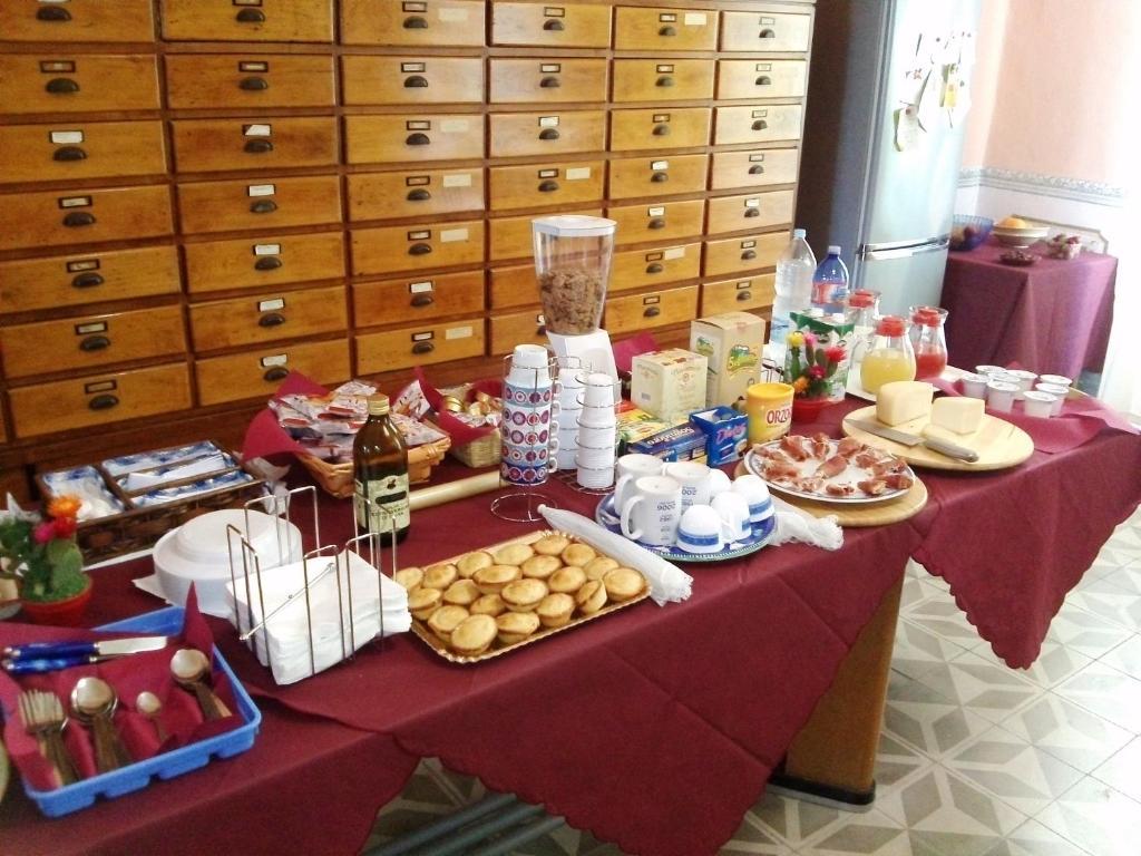 Alojamento de Acomodação e Pequeno-almoço Dimora Muzio And Restaurant