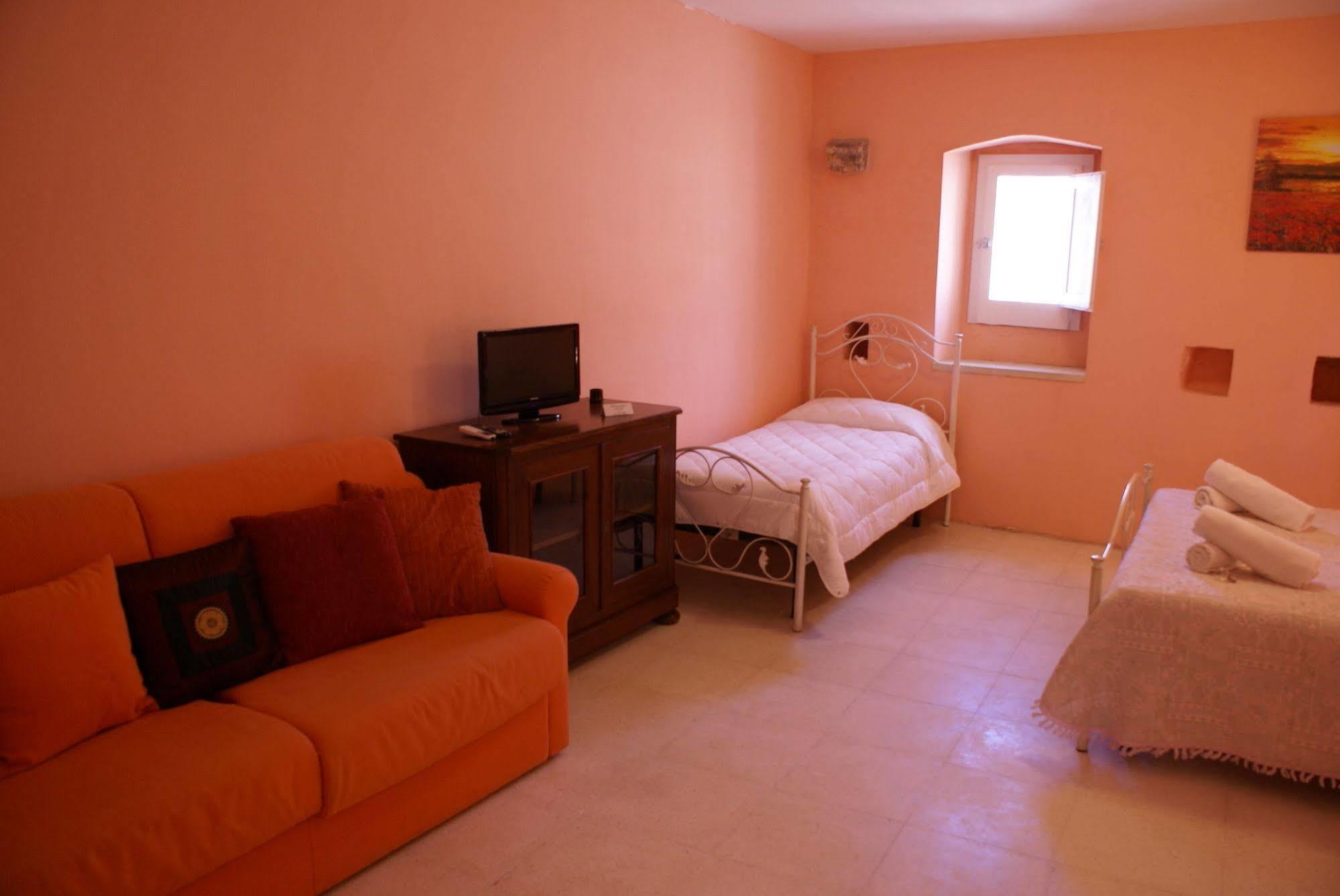 Dimora Muzio And Restaurant 2*